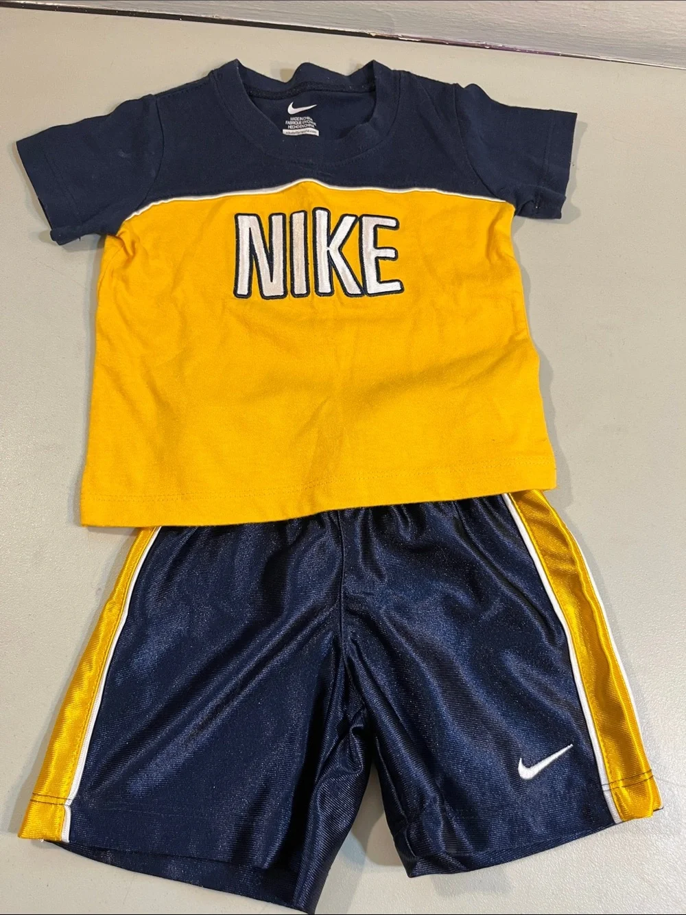 Nike Boys Colorblock Short Sleeve Tee in Navy and Yellow